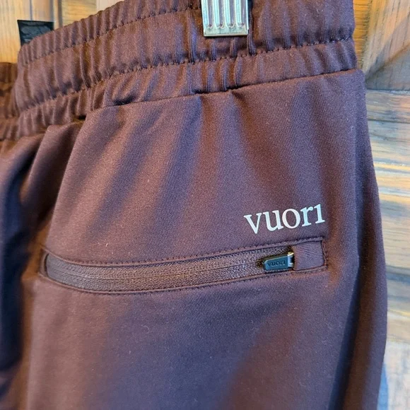 Vuori mens Sunday performance Men's raisin heather Joggers, worn once! Size M - Picture 5 of 5